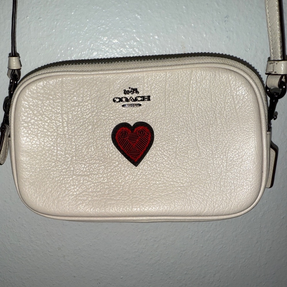 Coach White and Red Heart Wristlet/Cross body- vintage